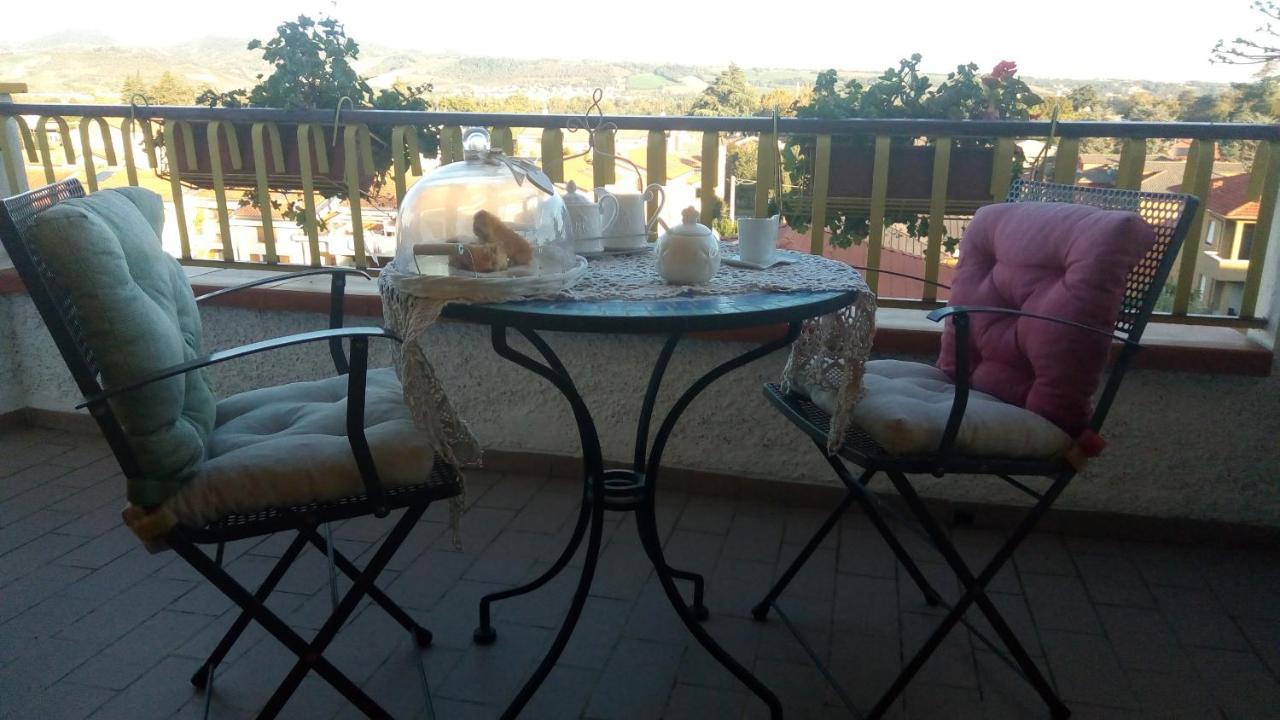 Nel Giardino Di Oz Bed & Breakfast Fornovo di Taro Dış mekan fotoğraf