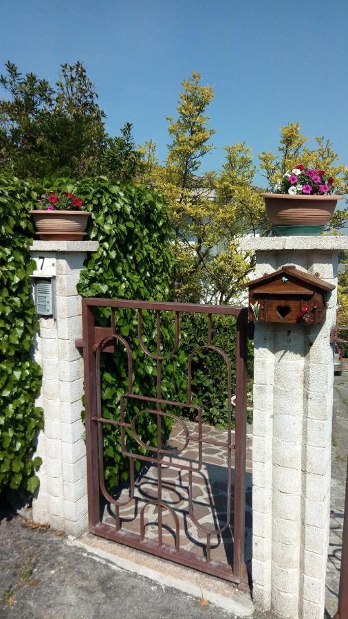 Nel Giardino Di Oz Bed & Breakfast Fornovo di Taro Dış mekan fotoğraf