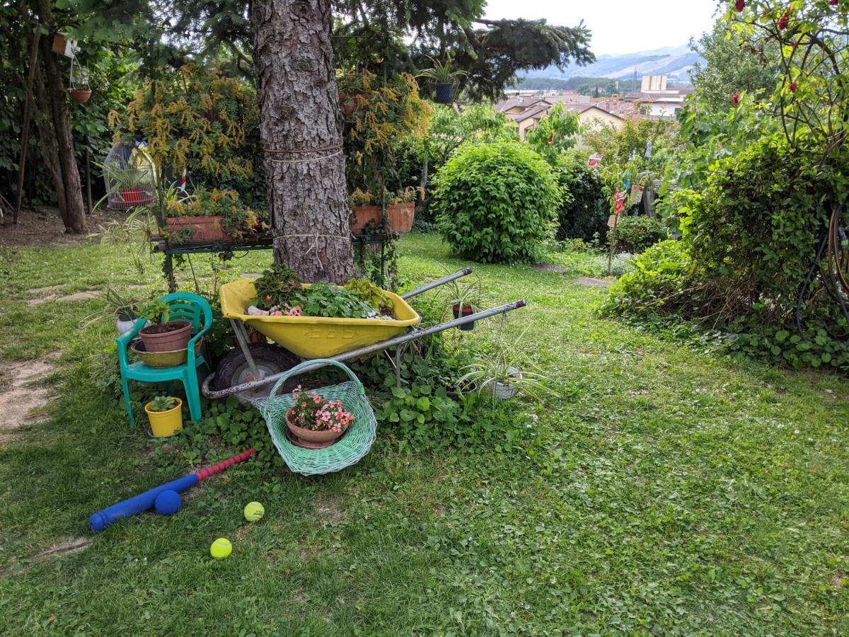 Nel Giardino Di Oz Bed & Breakfast Fornovo di Taro Dış mekan fotoğraf