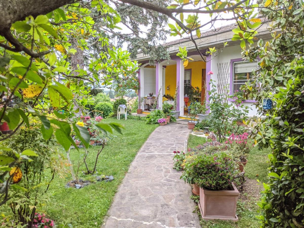 Nel Giardino Di Oz Bed & Breakfast Fornovo di Taro Dış mekan fotoğraf